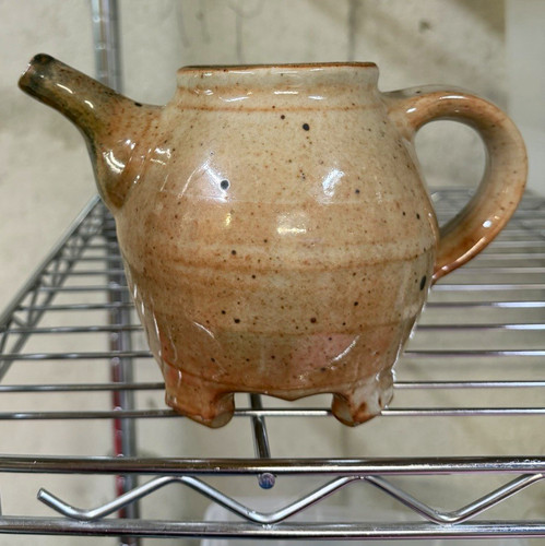 Speckled beige brown pottery - speckled,